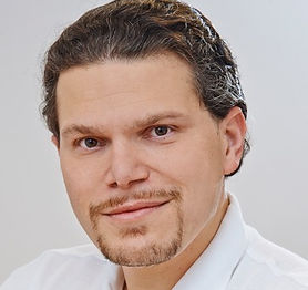 Dr. Steven Moayad