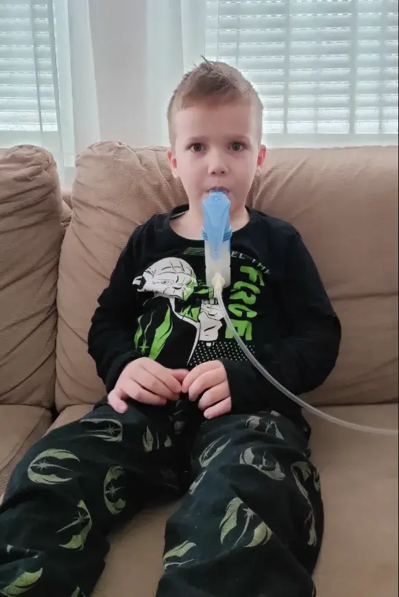 ذاكرة فيسبوك - ٢٤ أبريل ٢٠٢٥: المعدات اللازمة لإكمال نظام سترة هيل روم لمرضى التليف الكيسي من شركة سي إف فيستس وورلدوايد في طريقها من ولاية كونيتيكت إلى ولاية واشنطن. #cfvests