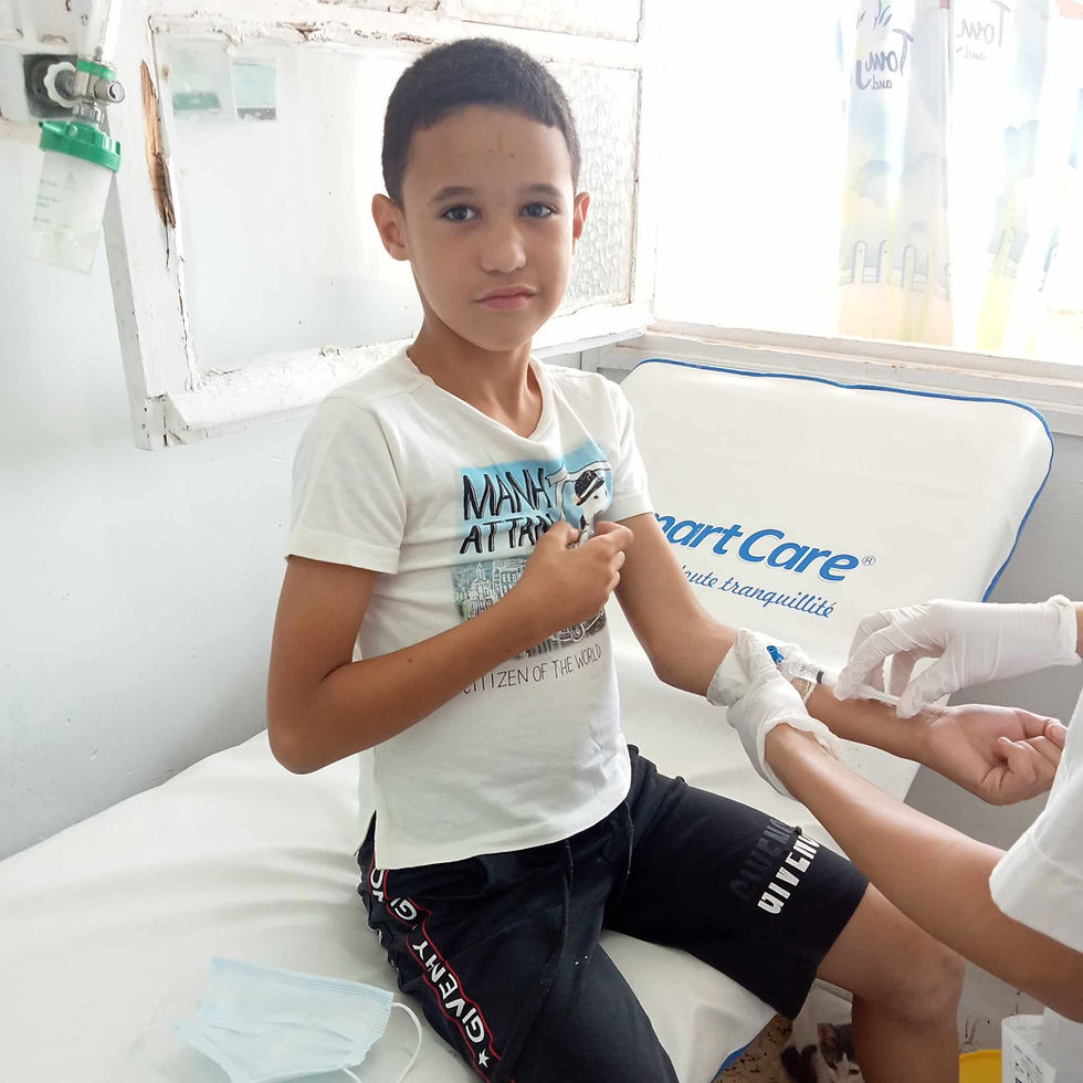 ذاكرة فيسبوك - 9 يوليو 2023 تعمل CF Vests Worldwide على التبرع بسترة @baxter_intl Hill-Rom Cystic Fibrosis لأحمد في #الجزائر.