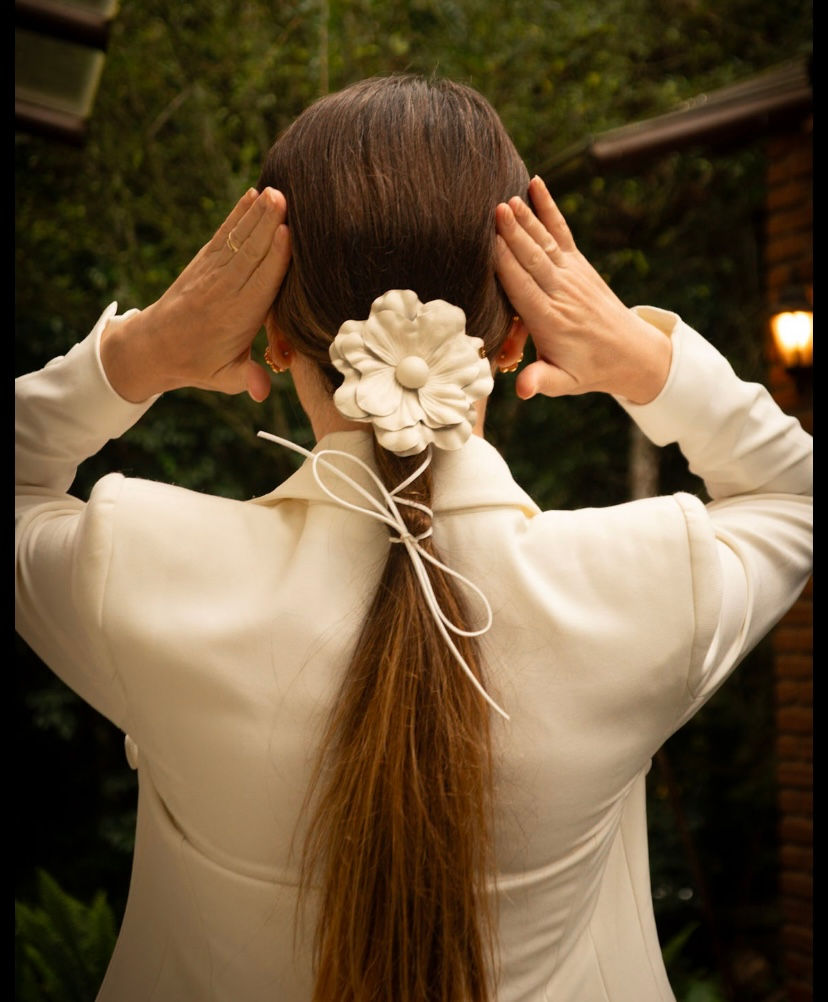 Miniatura: Hair Clip flor couro legítimo off white - Nice