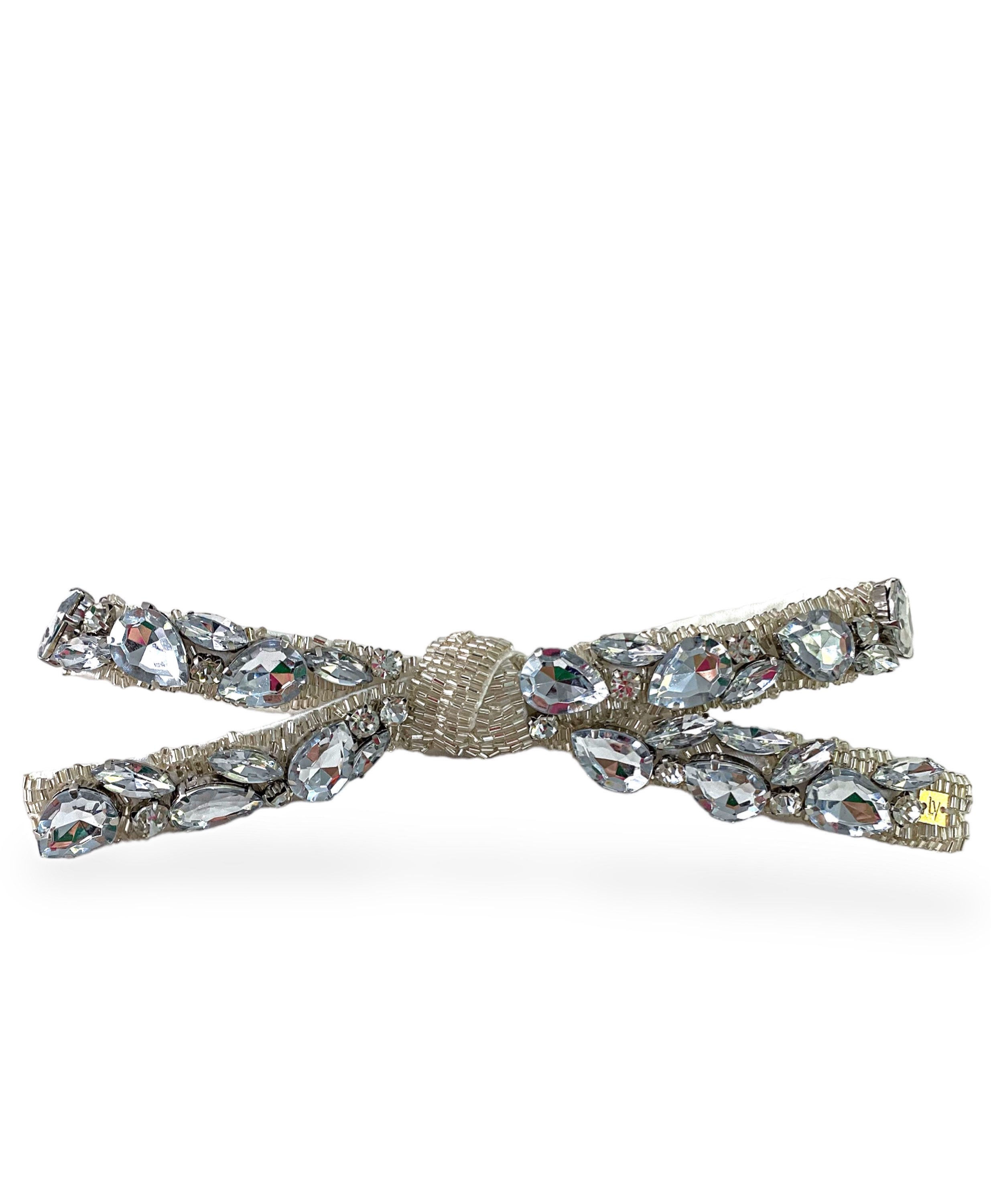 laço com pedrarias, laço de noiva, laço brilhante, laço joia, acessório de noiva