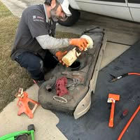 mobile auto repair Fort Walton Beach FL mechanic at customer home