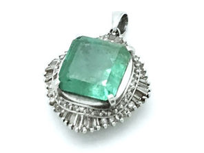 Pt900 エメラルドダイヤモンド ペンダントトップ