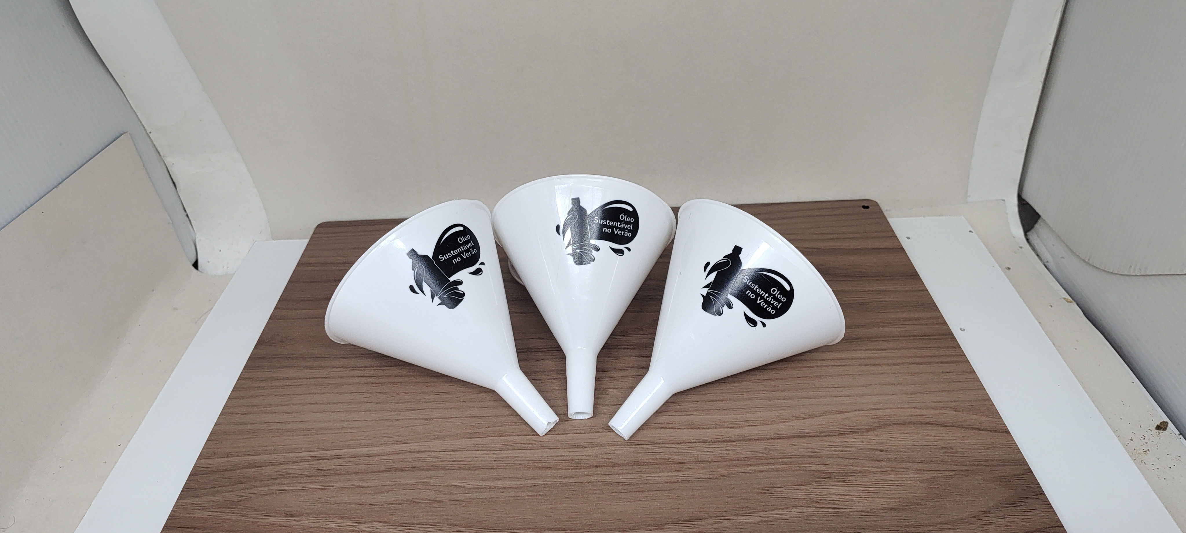 FUNIL PERSONALIZADO DE PLASTICO