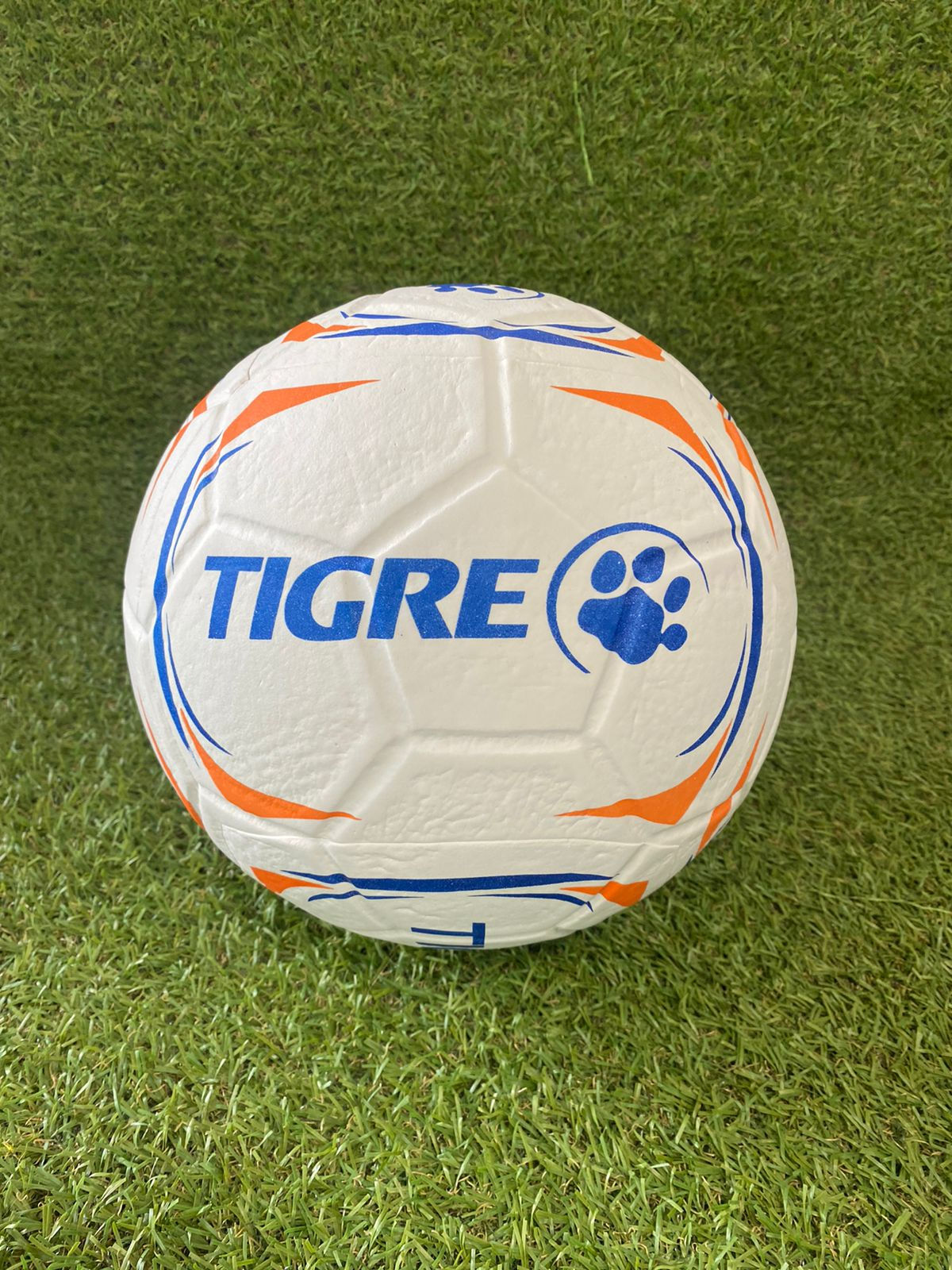 bola personalizada eva lassabia brindes