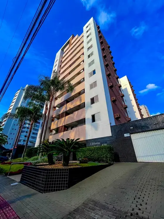 Miniatura: Apartamento mobiliado no centro de Joinville