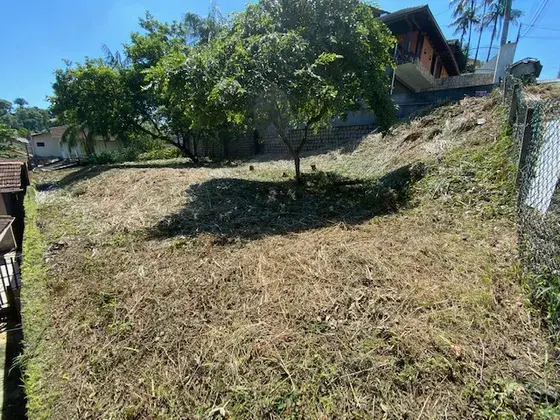Miniatura: Lote/Terreno para venda de 378 m² no bairro Itaum, Joinville