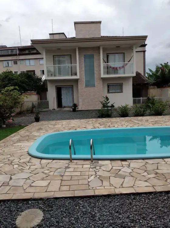 Miniatura: Sobrado semimobiliado para venda no Bairro Santo Antônio, Joinville