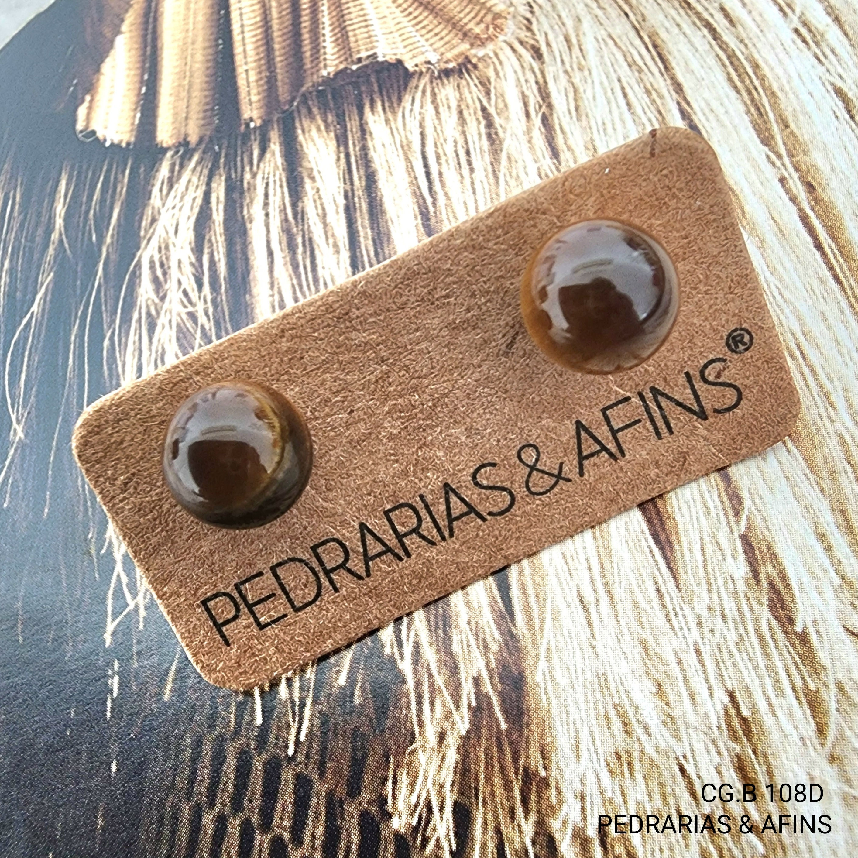 CG.B 108D - Brincos em Olho de tigre