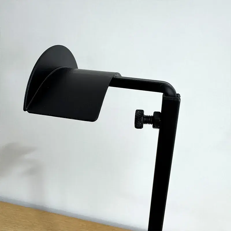 Thumbnail: Desktop Metal Bag Display Stand