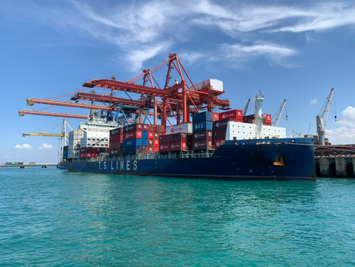 bow thruster inspection Thailand commercial diving vessel port MaxiDive underwater inspection