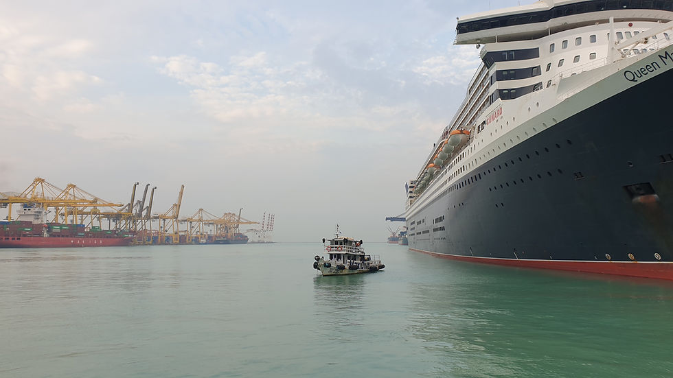 Commercial vessel supported by professional underwater operations in port as part of vessel lifecycle management