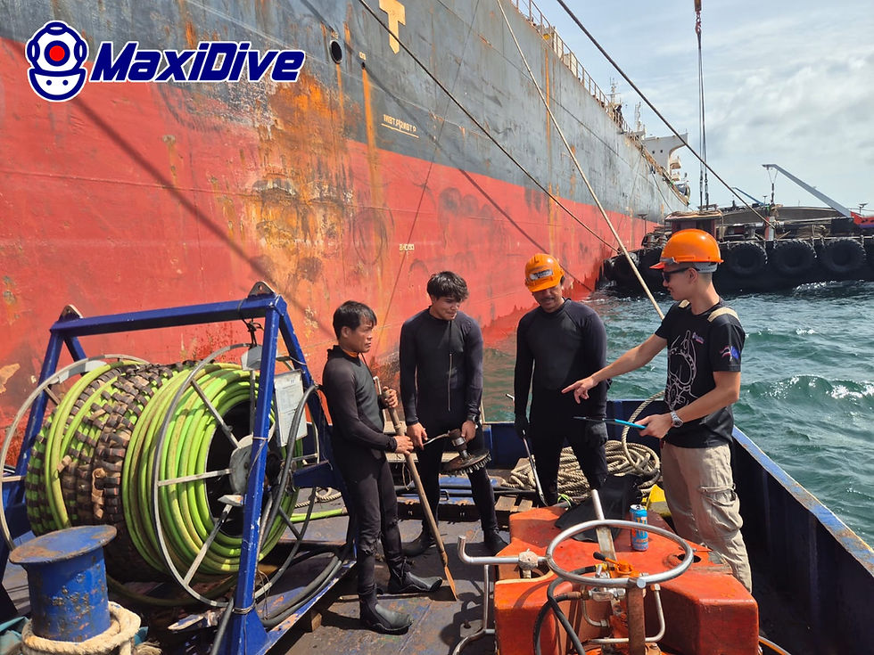 MaxiDive diving team preparing equipment for CRMS Bio-Fouling Inspection and Cleaning