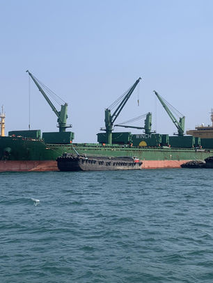 Underwater speed log replacement Thailand vessel at Koh Si Chang anchorage by MaxiDive diving team