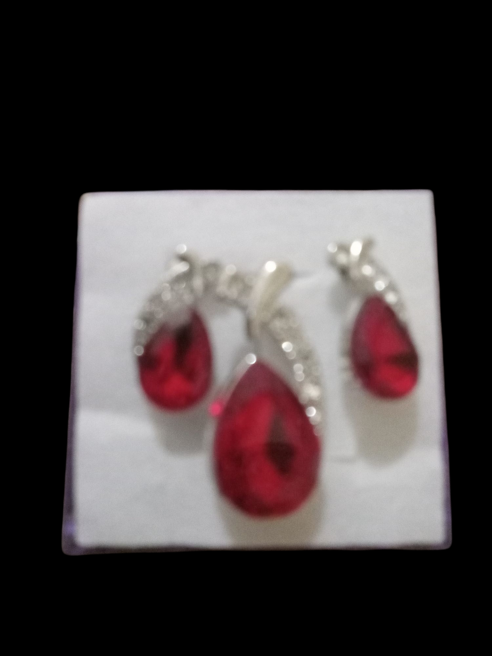 Thumbnail: Red tear drop Earring with Pendent and chain 