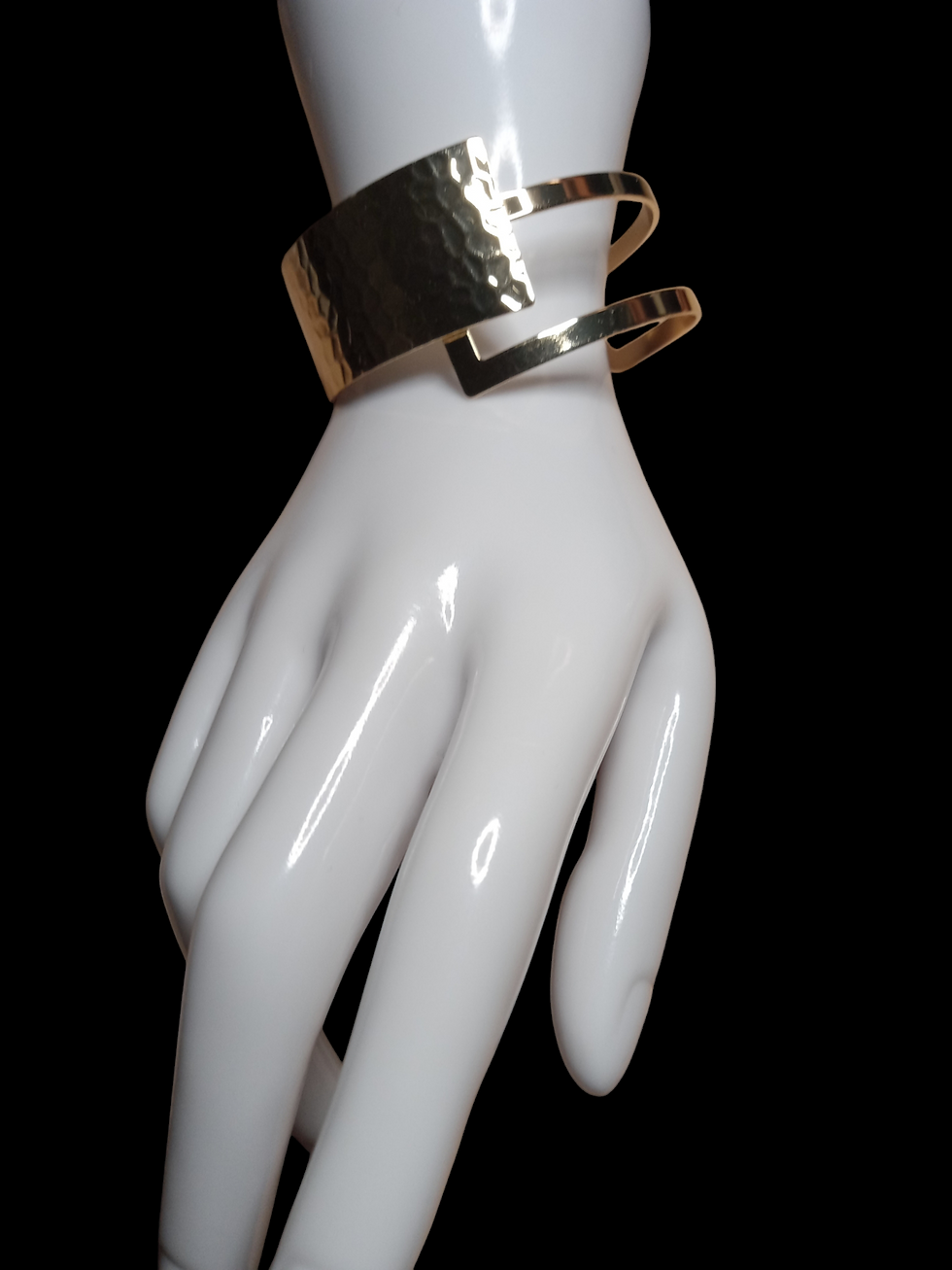 Thumbnail: Sands of Time classic Giometric designed Bracelet