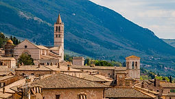 martinophuc-assisi-city-7150594_1920 (Custom).jpg