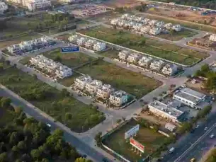 “Affordable plots and ready homes near Amity University Lucknow by Vani Avenue and Vani Elite Homes”
