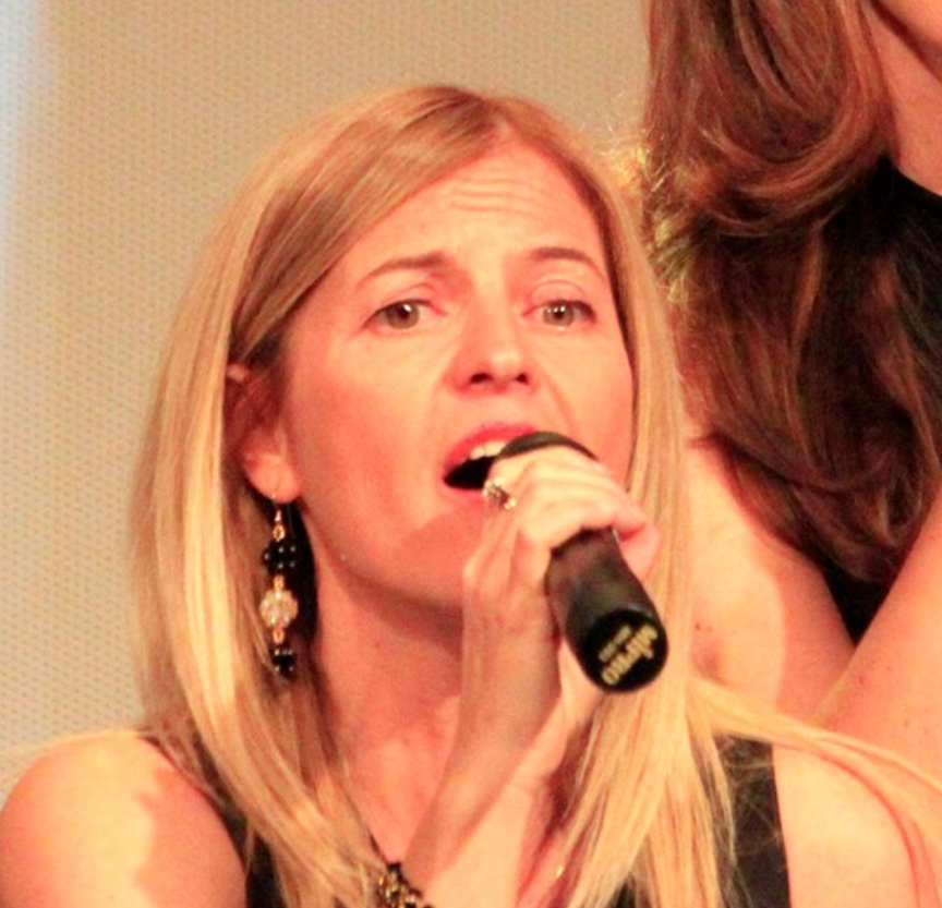 תמונת הסופר/ת: שירה ספיר