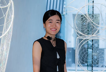 Mandy Pro pic trimmed.jpg