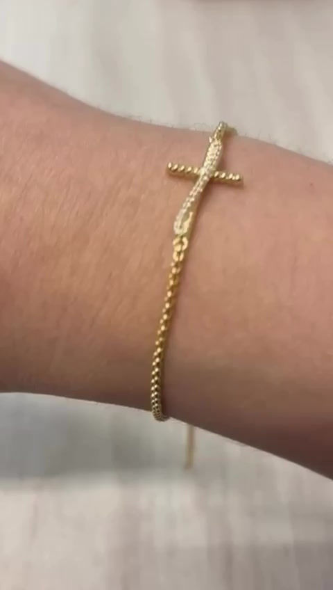 Miniatura: PULSEIRA COM PINGENTE DE CRUZ TEXTURIZADO E ZIRCÔNIAS