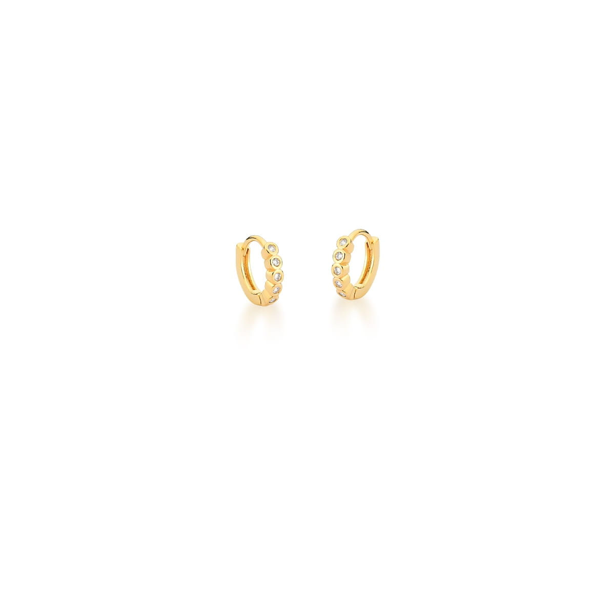ARGOLA COM ZIRCÔNIAS BRANCAS