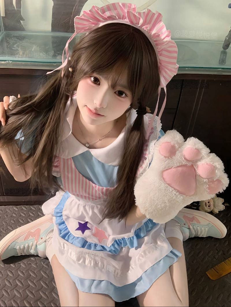 周晓雨高端商务模特工作室｜模特预约 logo