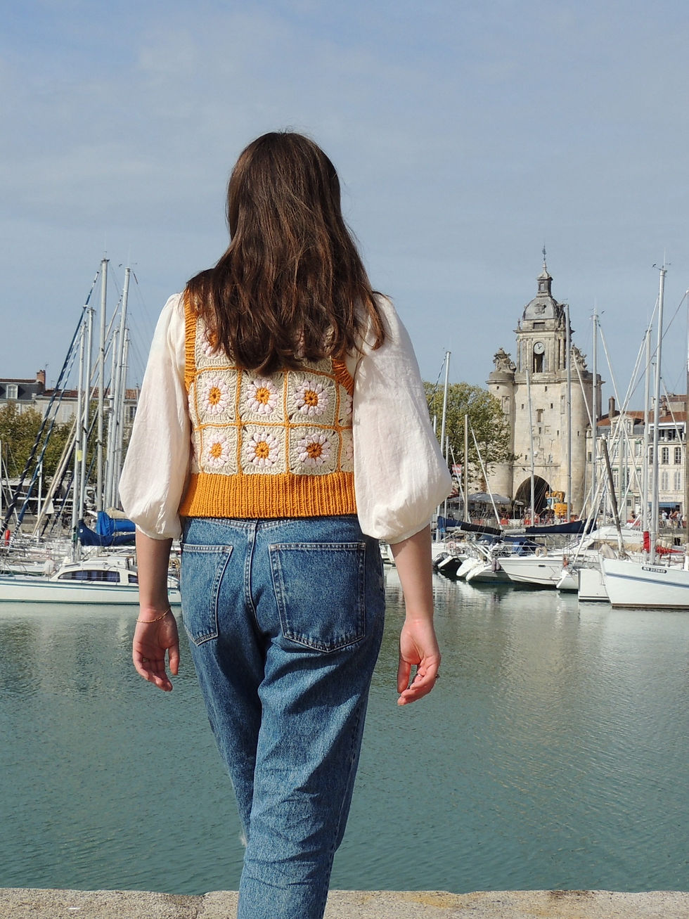 Thumbnail: Daisy vest
