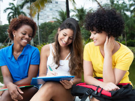 What's the difference between a dietitian and a nutritionist?