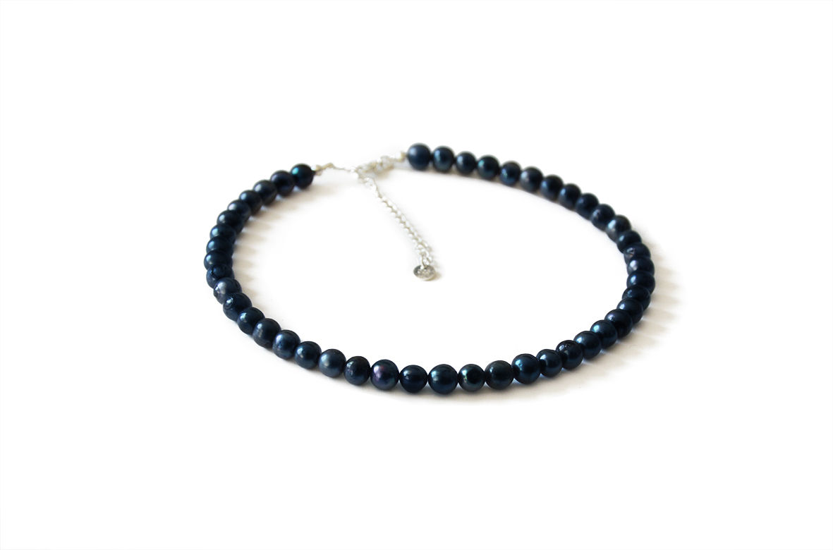 Choker perles noires