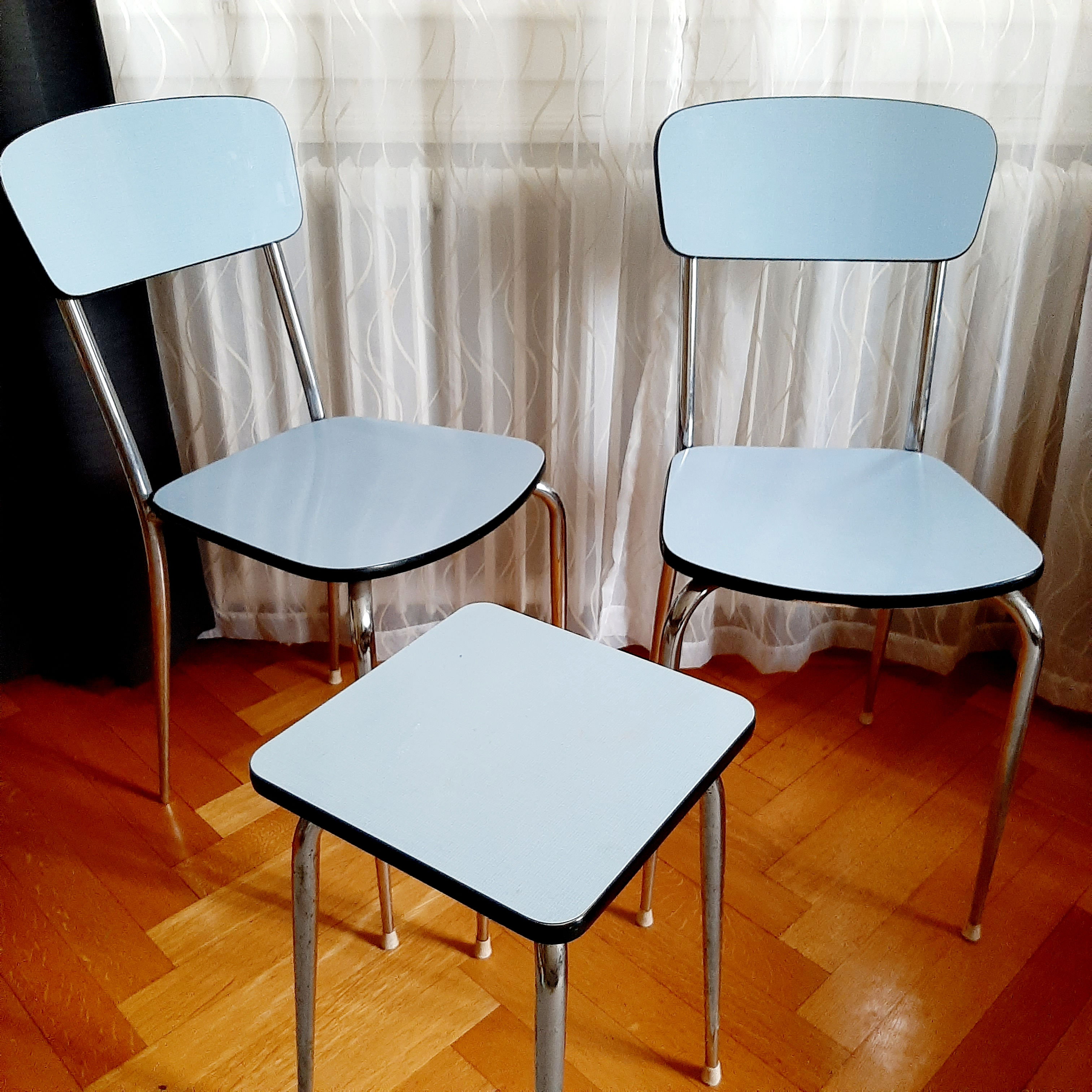Ensemble en Formica bleu