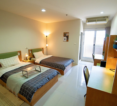 city room 2.JPG
