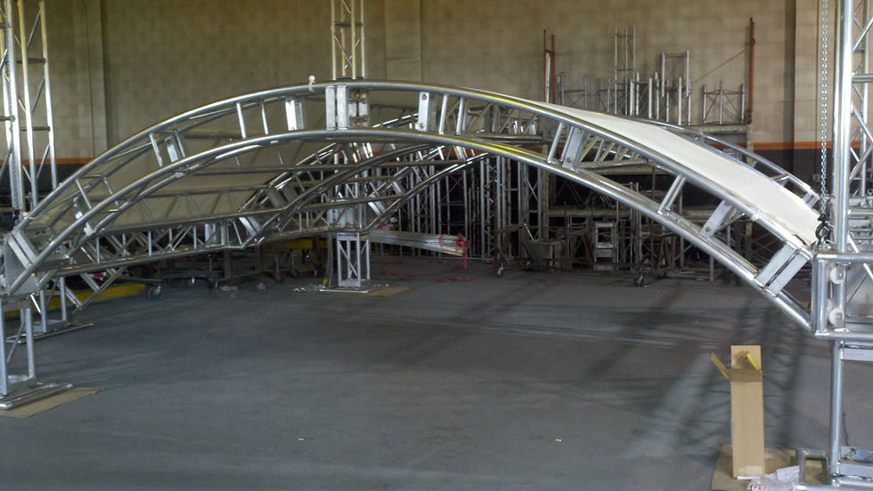 Curved Truss Roof System