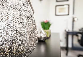 blue_ash_office_inside_ornaments.jpg