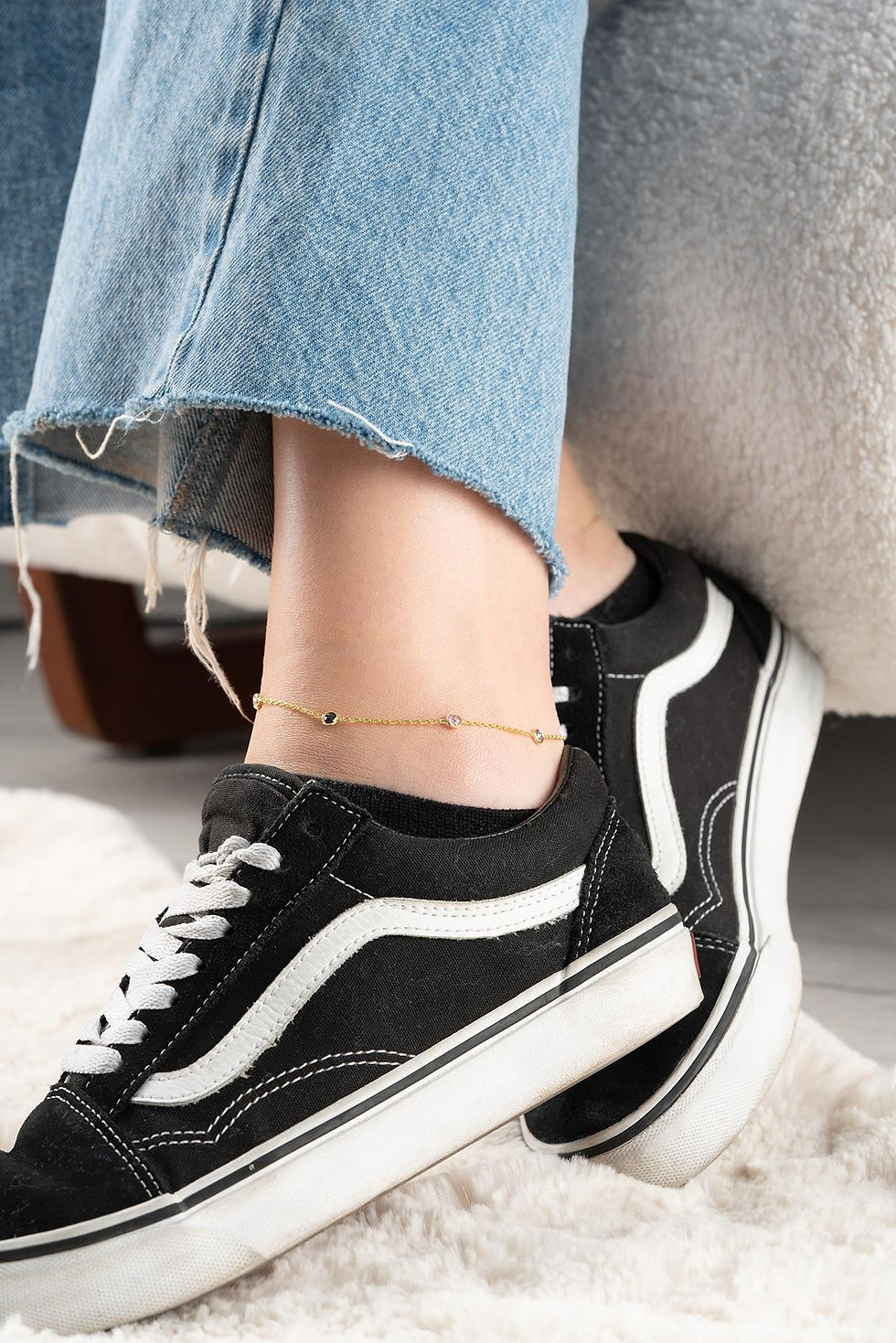 Thumbnail: LustraSilv Charm Anklet with Zircon Elegance