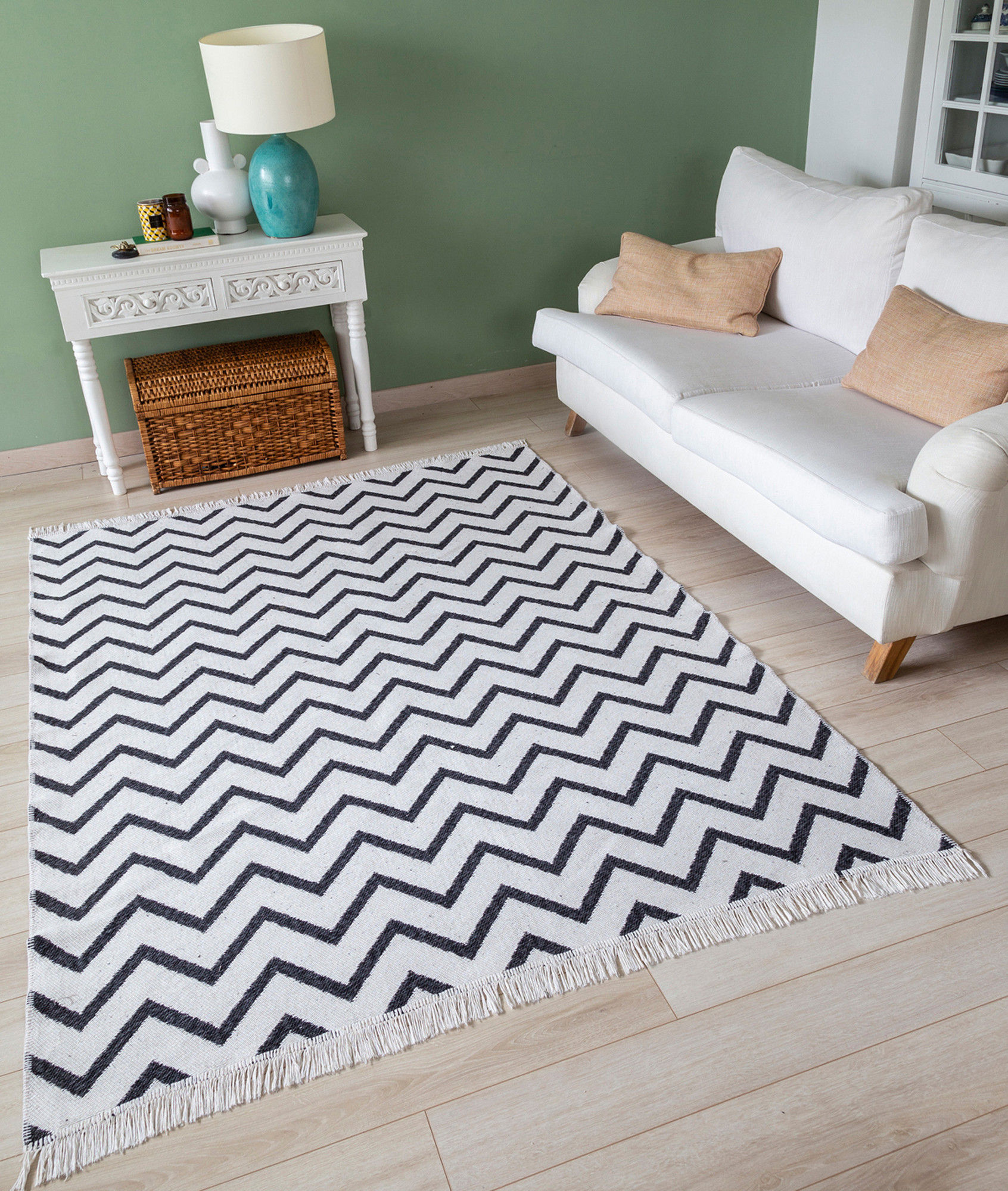 23002A - White, Black