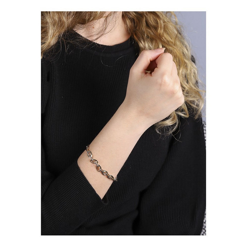 Rosella Radiance: 14K Gold Elegance Bracelet