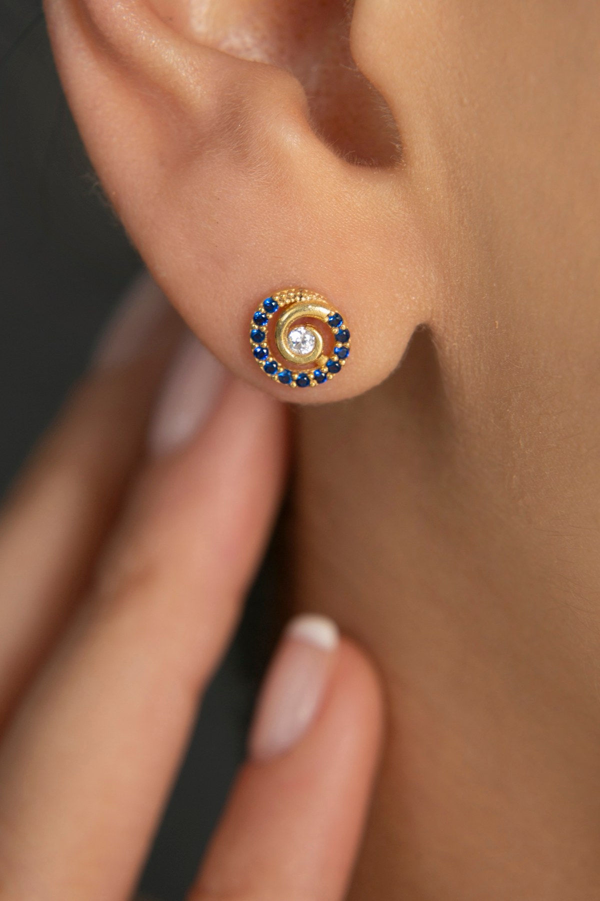 LustreGem 925: Silver Radiance Earrings
