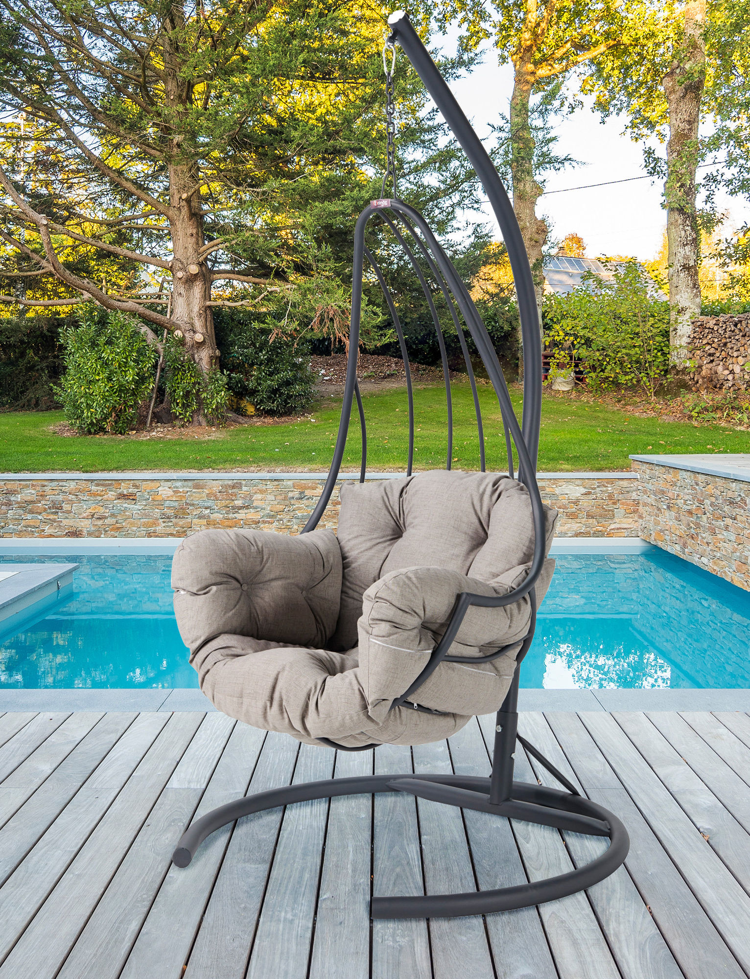 Kirlangic Askili Bahce Salincagi