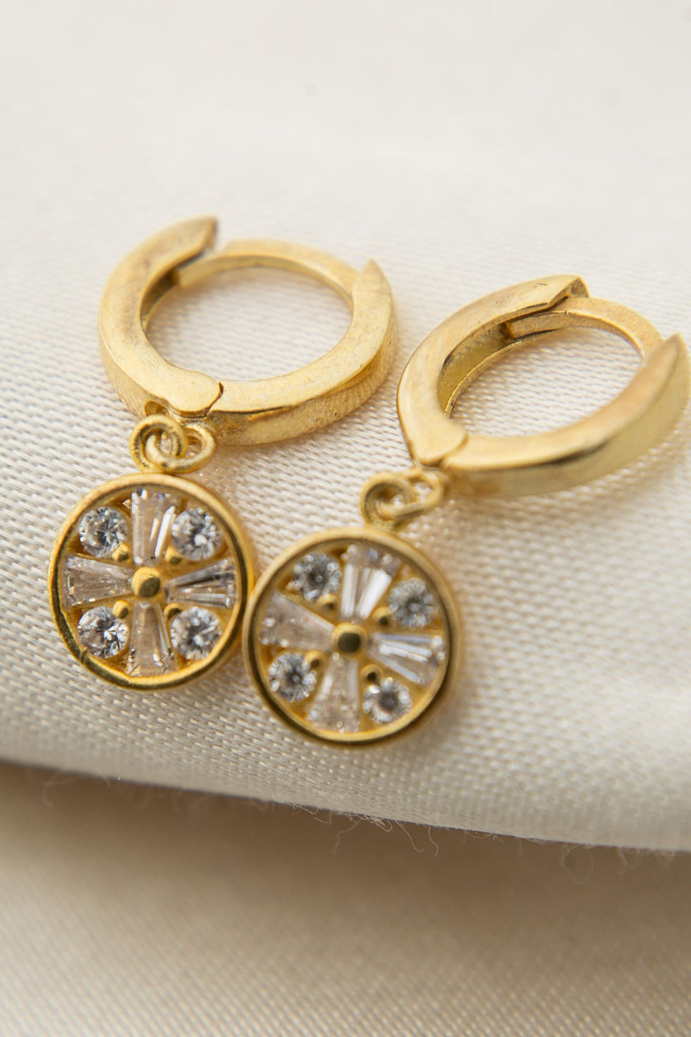 Thumbnail: LustreGuard Silver Whispers Earrings