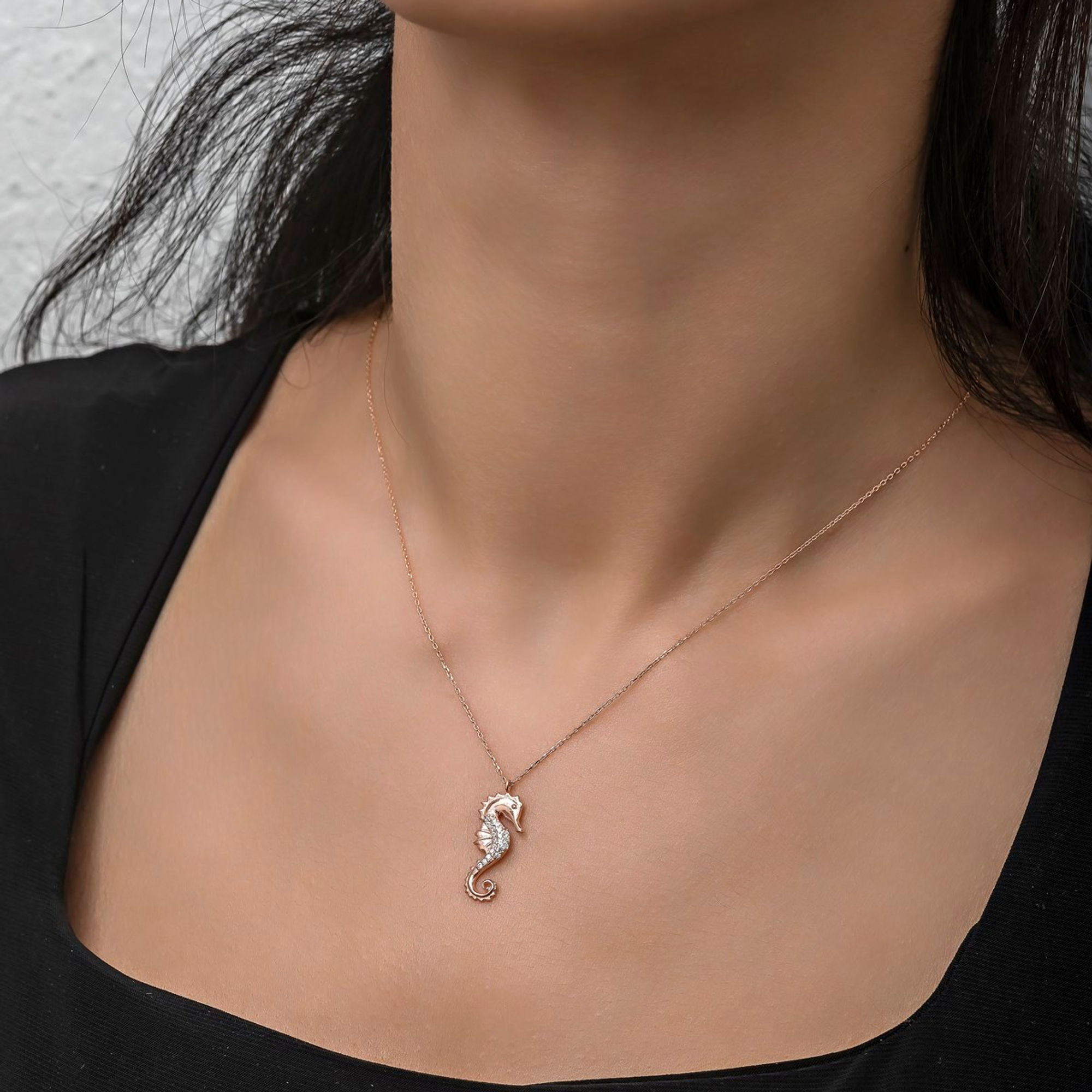 Lustrous Zircara Silver Elegance Necklace