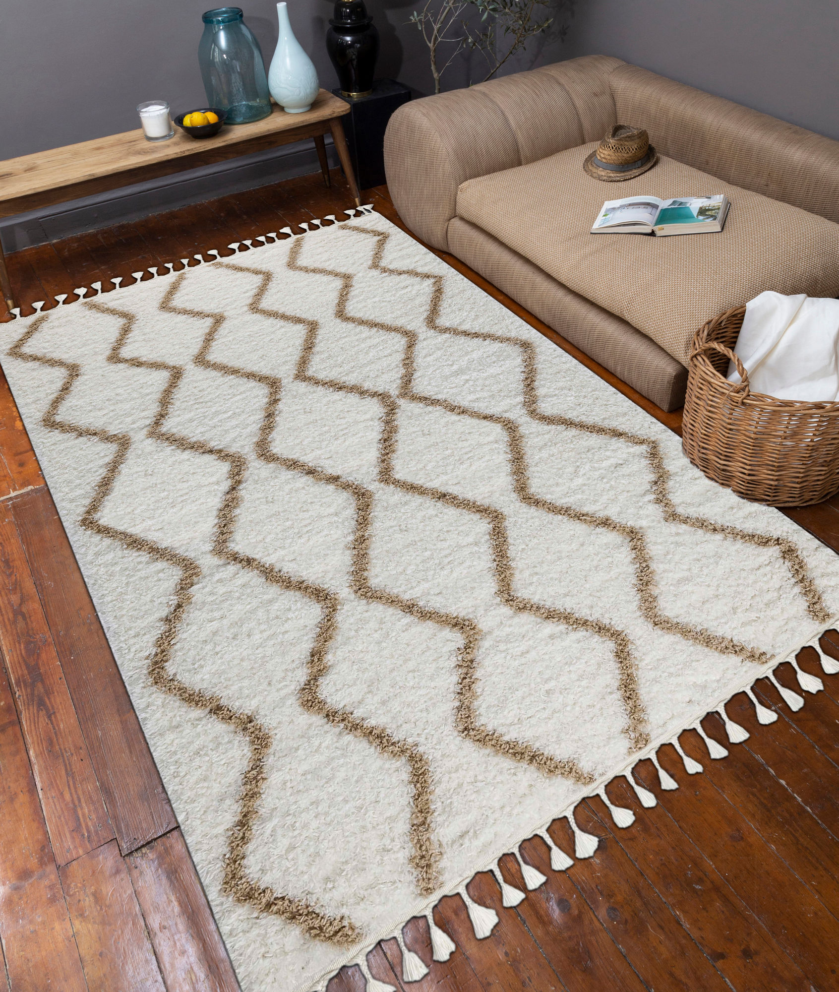 0420A  - White, Beige