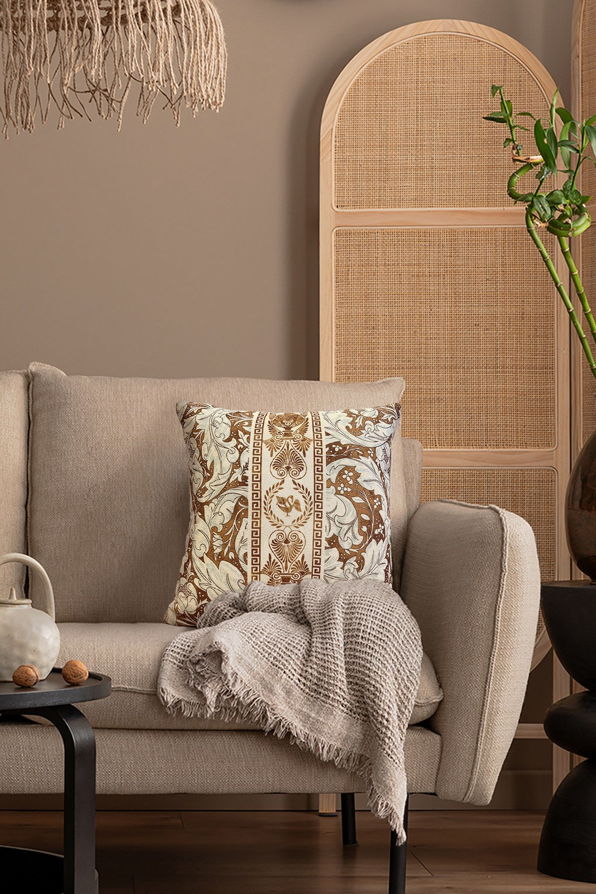 Ethnic - Tile Red v2