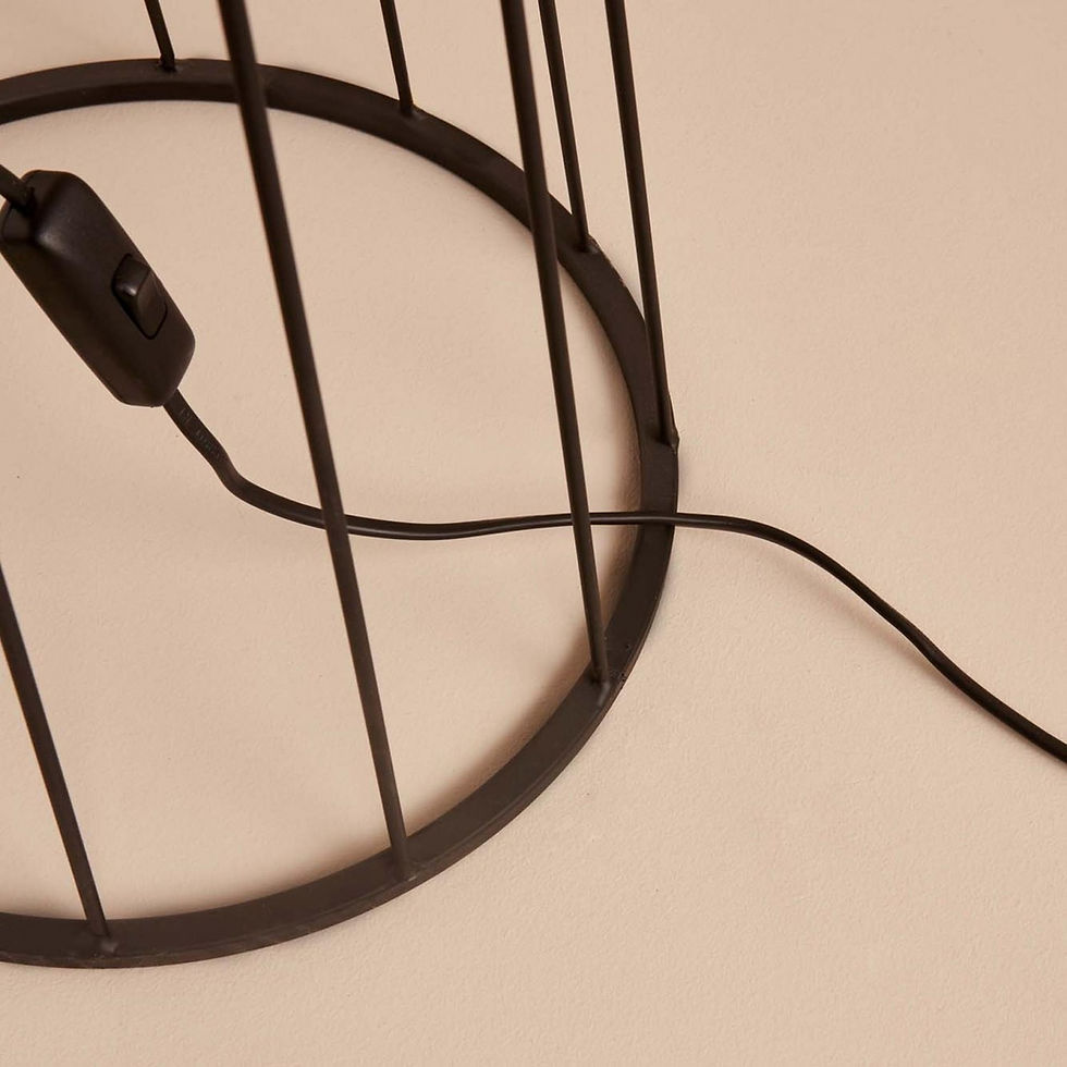 Thumbnail: LumaFusion Luxe Floor Lamp