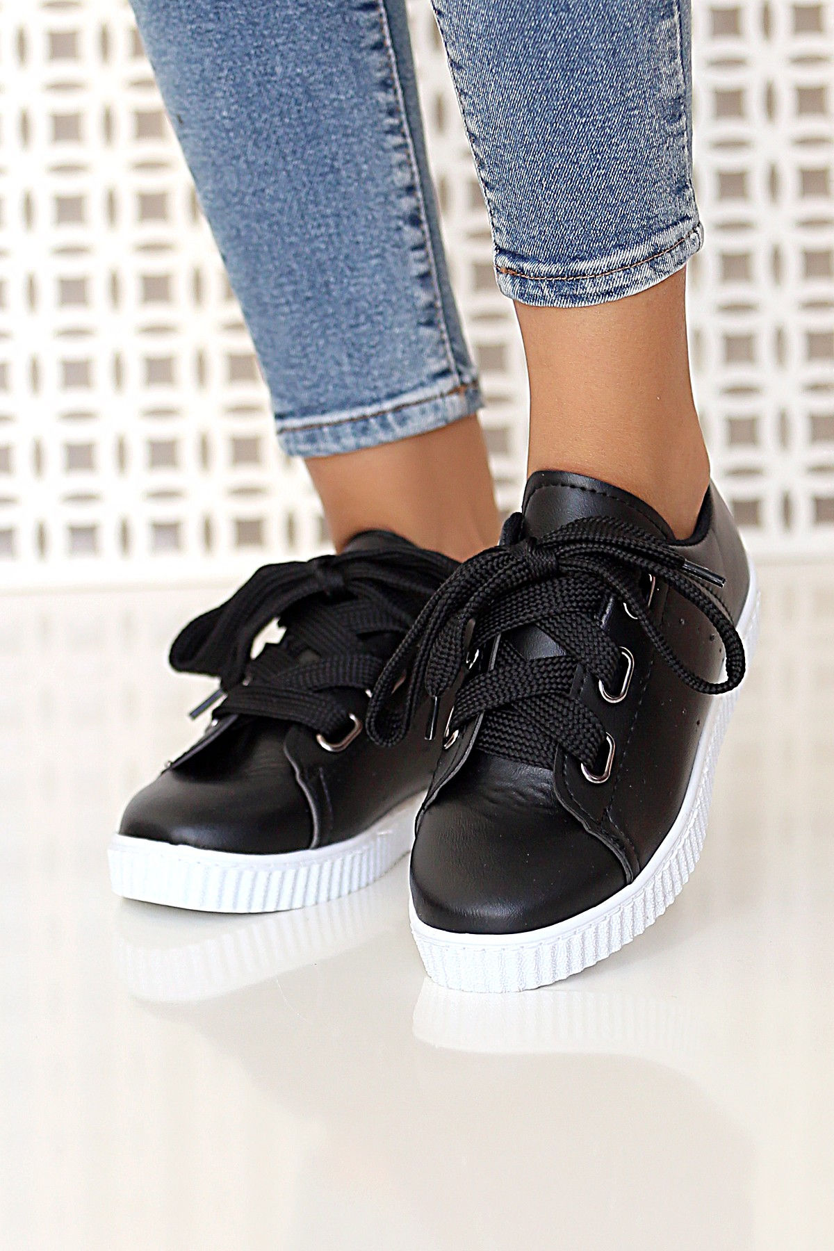 001-0320-20 - Black v2