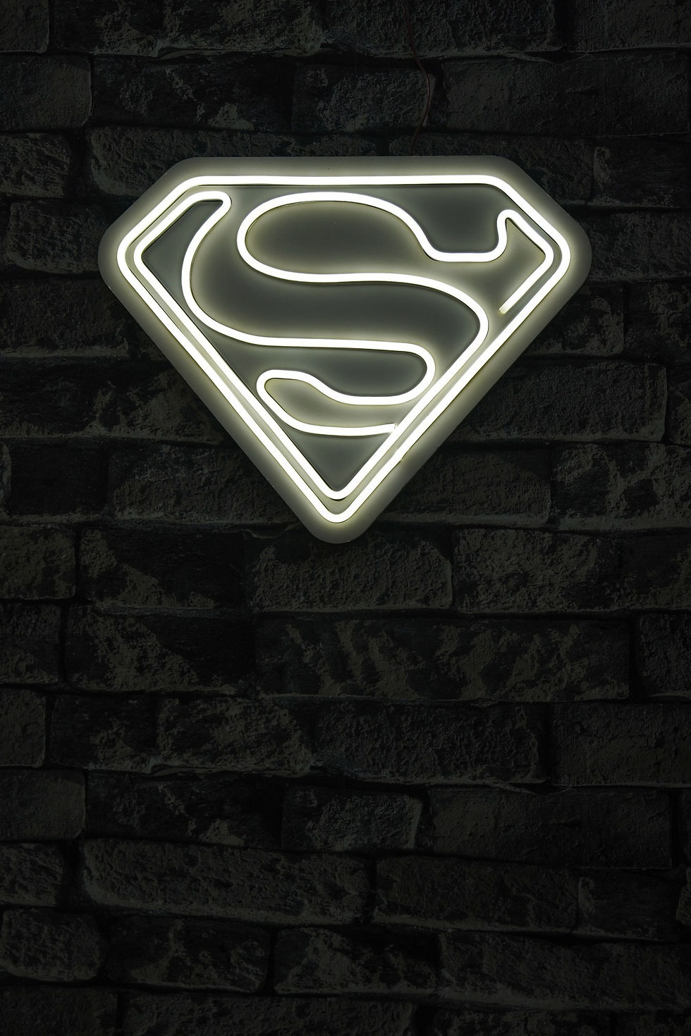 Thumbnail: Superman - White