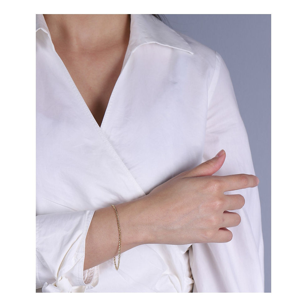 NeoLux GoldLink Bracelet 14K - Elegance Unleashed
