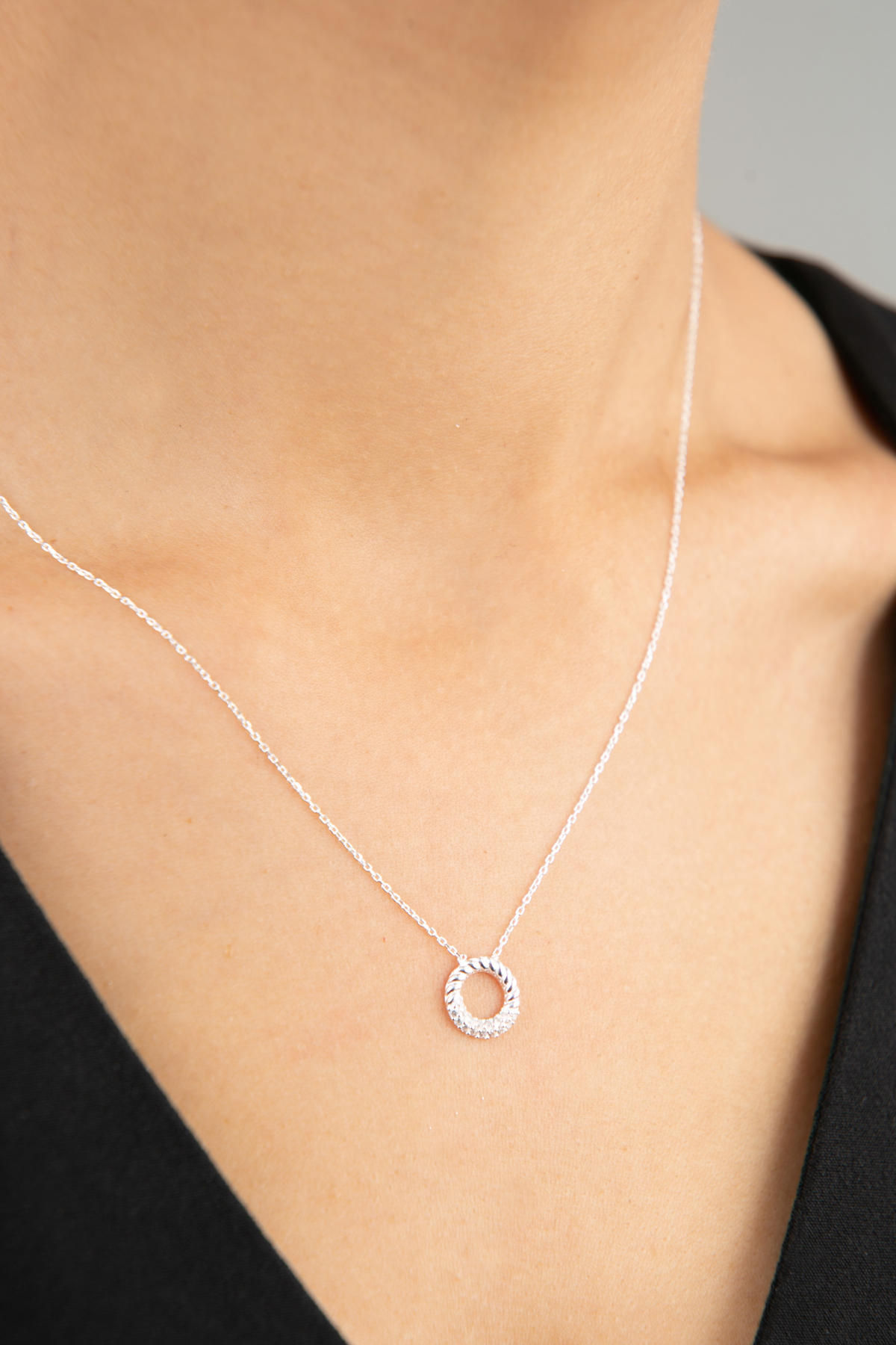 LustreZir Silver Elegance Necklace