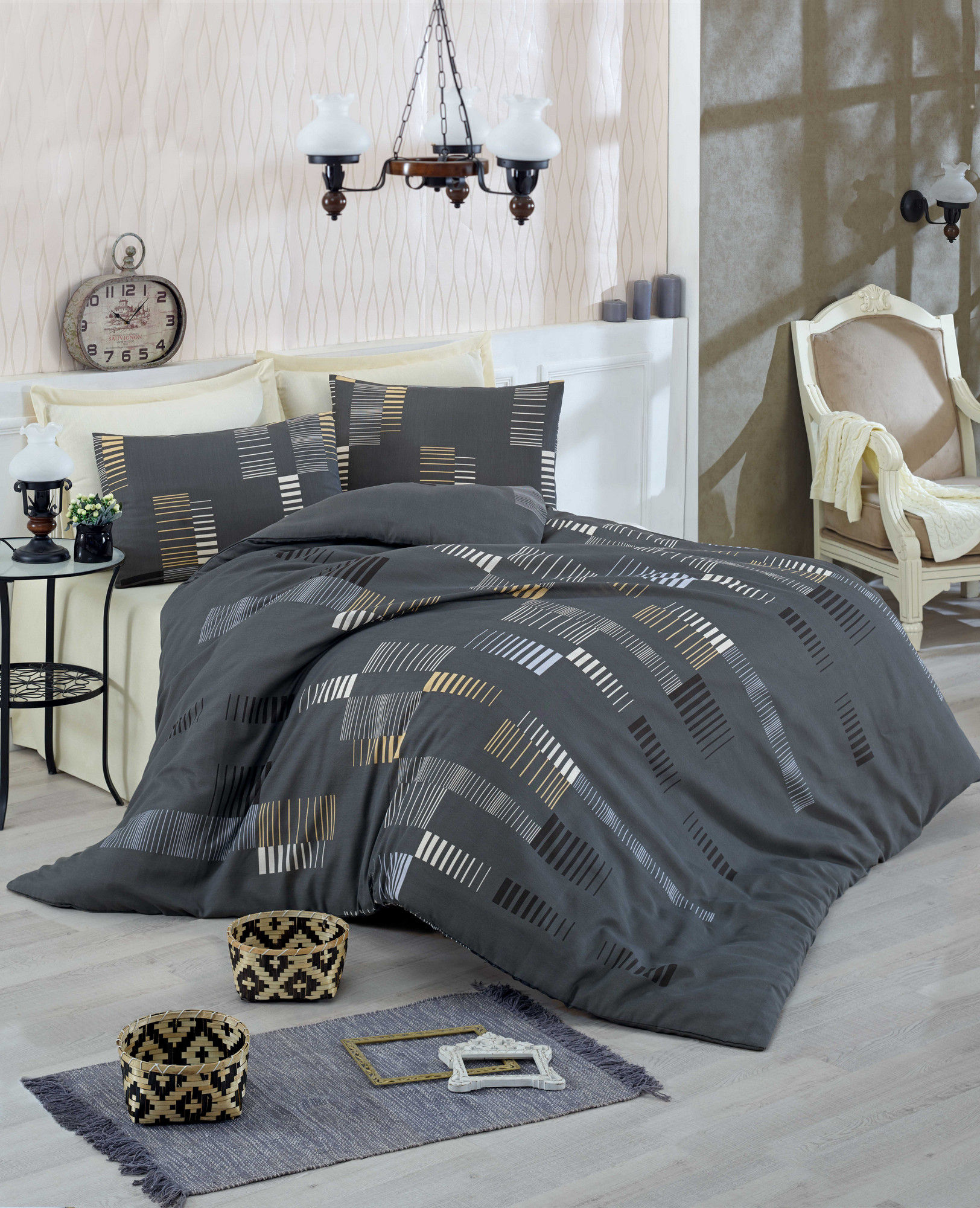 Trace - Anthracite
