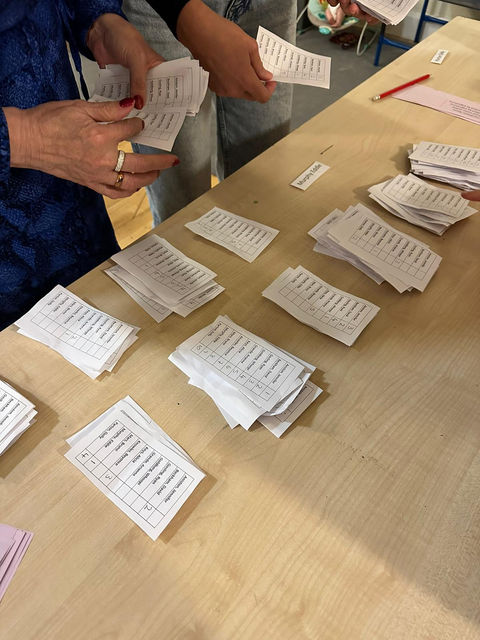 Ballots being counted in a STV (Single Transferable Vote) simulator.